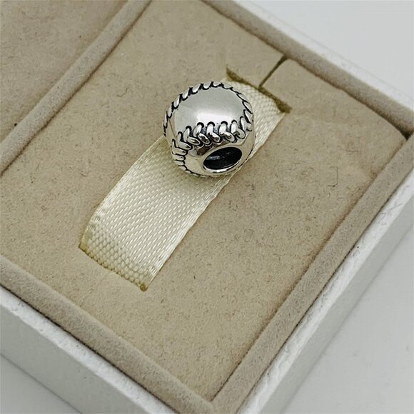 ✨✨Pandora Pittsburgh Pirates Baseball Charm - Picture 4 of 6